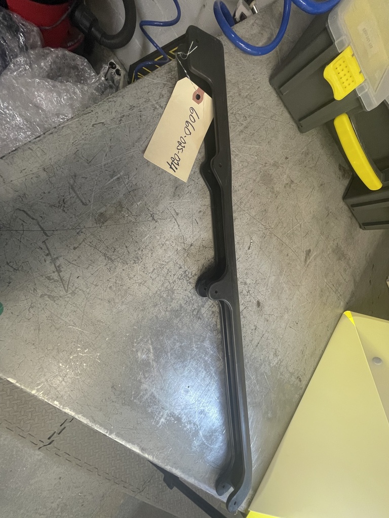 TOP RAIL